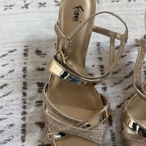 FIONI Clothing Shimmering Gold Strappy Heels